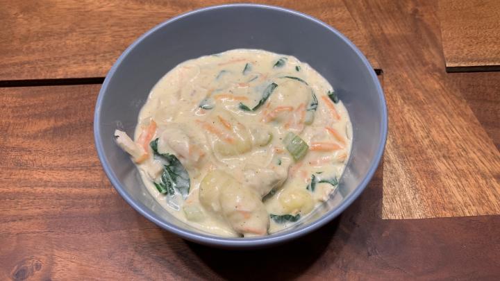 Copycat Olive Garden Chicken Gnocchi Soup